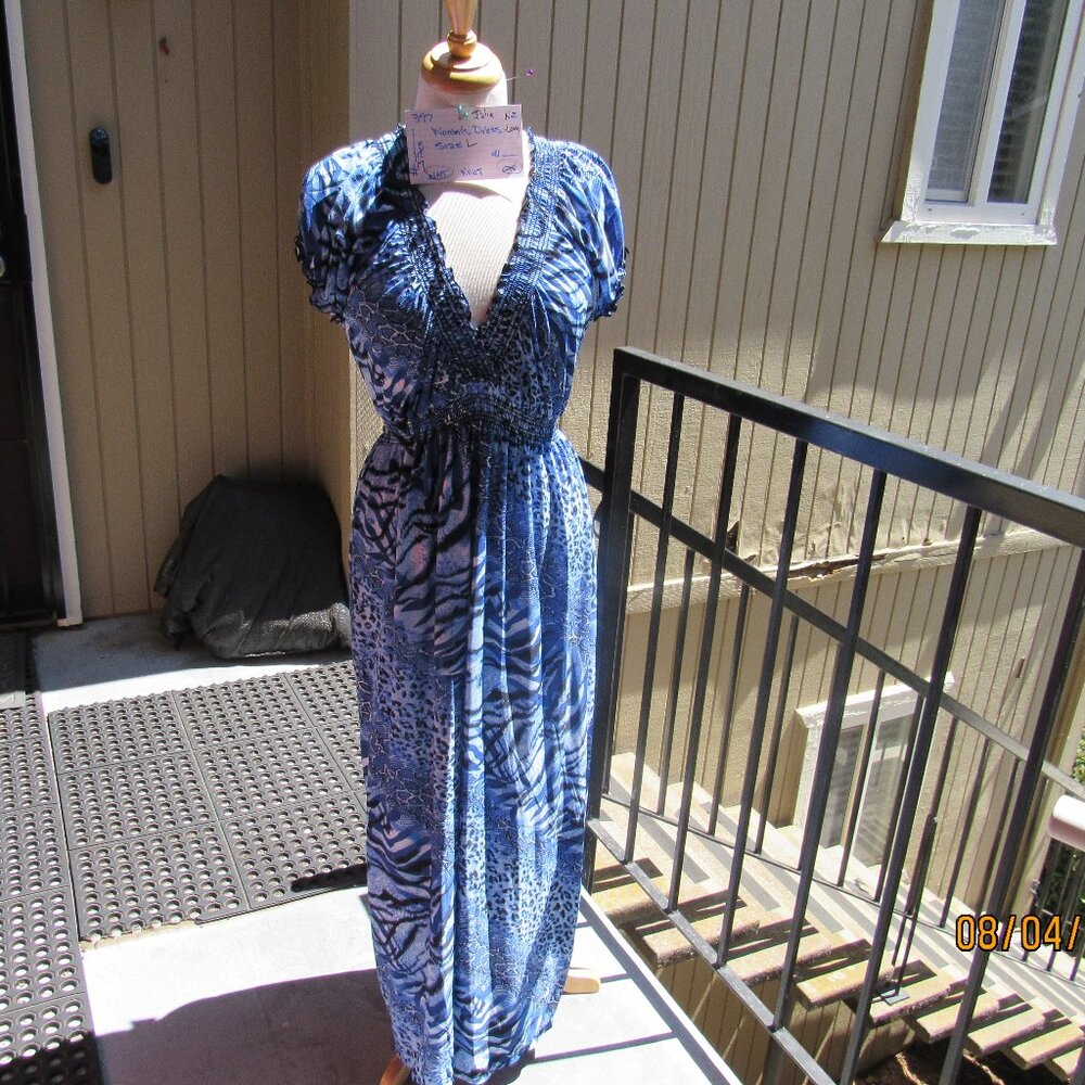#397  NEW WOMEN'S LONG SUMMER DRESS BY JULIA  (SIZE L)